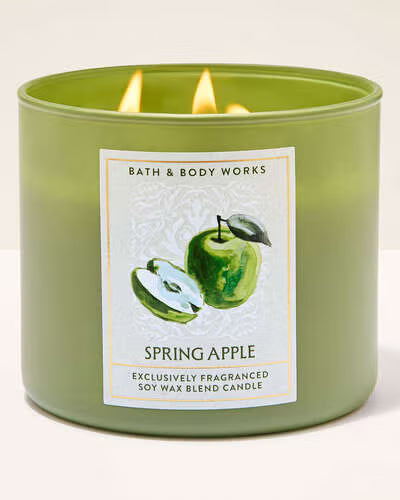 Bath & Body Works 3 wick Candle - Spring Apple