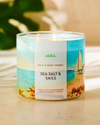 Bath & Body Works 3 wick Candle - Sea Salt & Sails